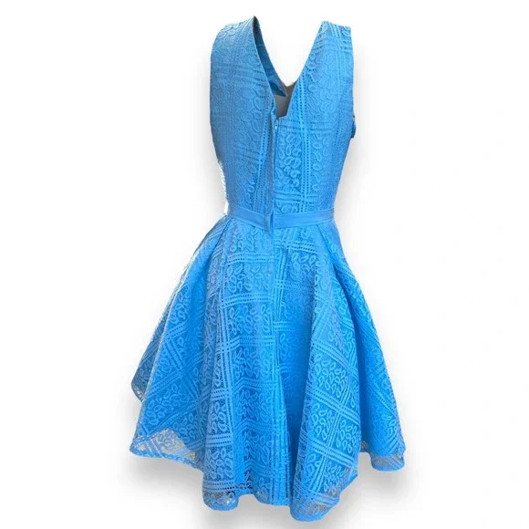 NWOT * A-line Midi Dress with Paisley Lace Design - Picture 3 of 6